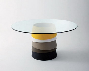Коллекция геометрических столиков от компании «Gallotti & Radice»