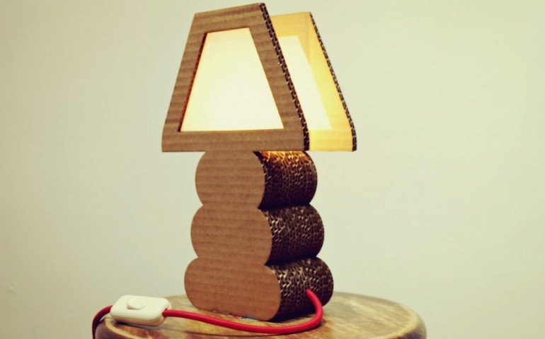 картонная лампа «Cover Lamp»