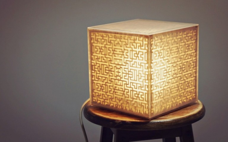 картонная лампа «Golden Cube»