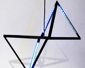 Симметричный светильник «Schwarzlicht» от Маркуса Шварца