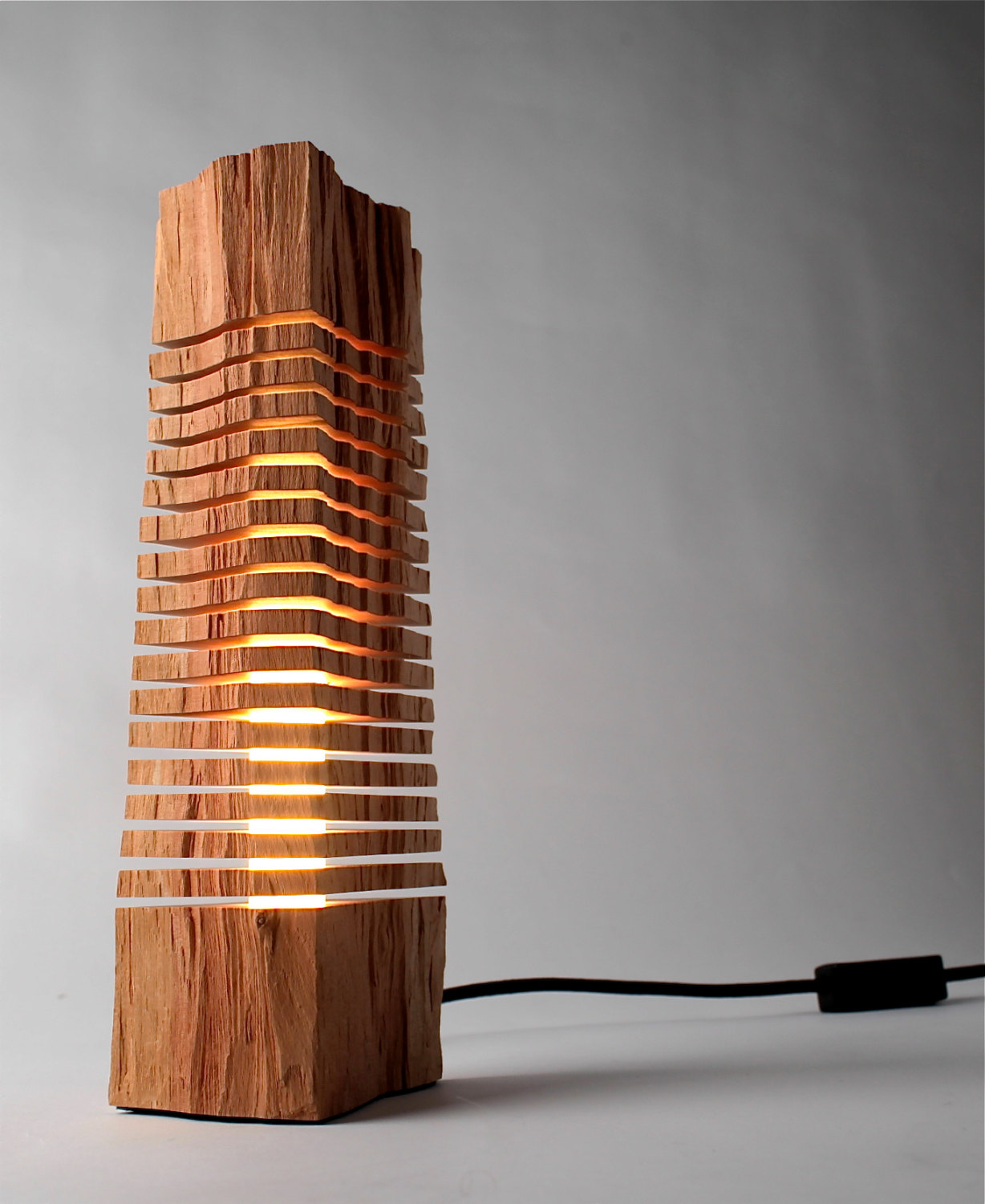 Светильники из дерева «Split Wood Lights» от художника Paul Foeckler