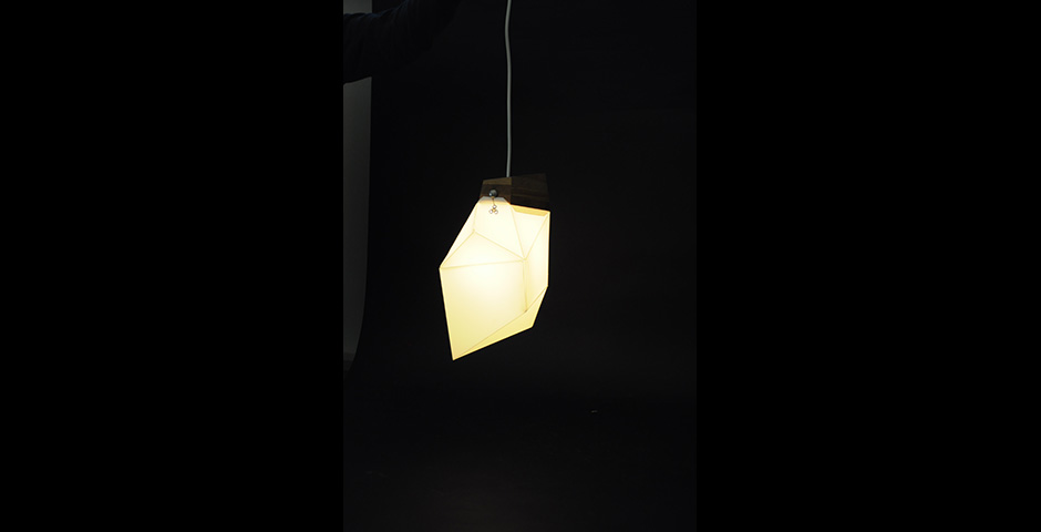 Аморфная лампа «Amorphous Lamp» от дизайнеров Carrie Mills, Ryan Jung, Steve Puertas и Levi Price