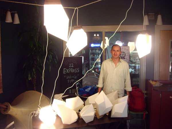 Аморфная лампа «Amorphous Lamp» от дизайнеров Carrie Mills, Ryan Jung, Steve Puertas и Levi Price