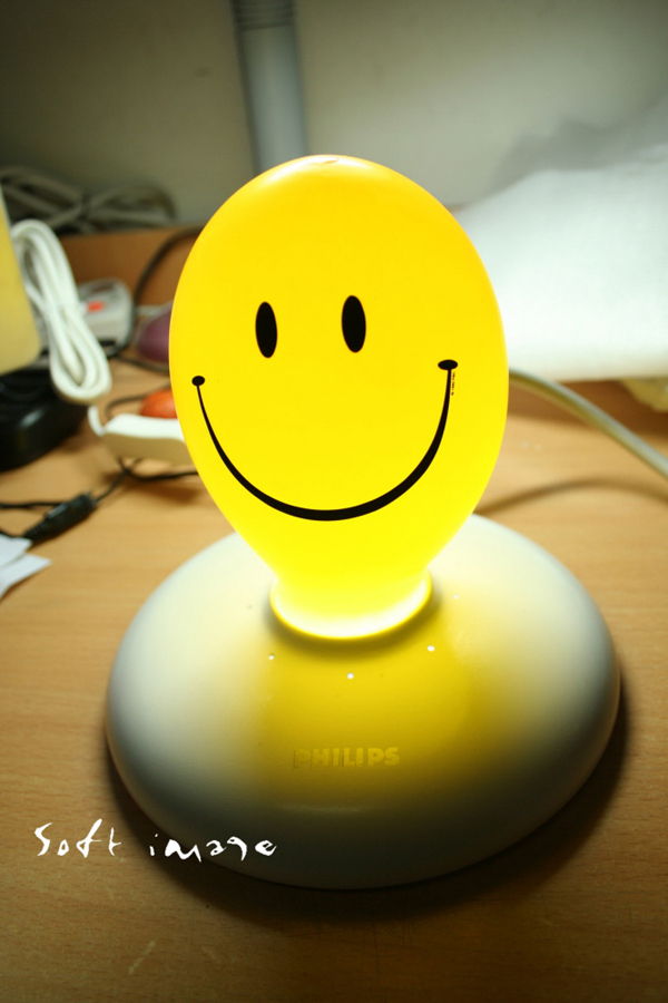 Лампа - Смайлик «Мягкие впечатления» («Soft Impression lamp») для веселого настроения и снятия стресса