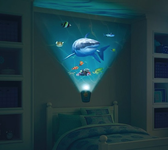 Ночник «Shark Encounter»: море с акулами в вашей комнате