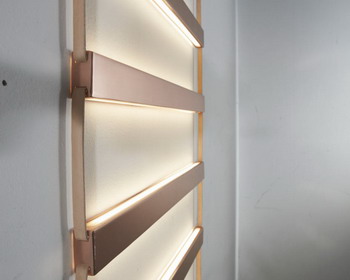 Настенный светильник «Лестница Света» («Ladder Light») от дизайн - студии «MSDS Studio»