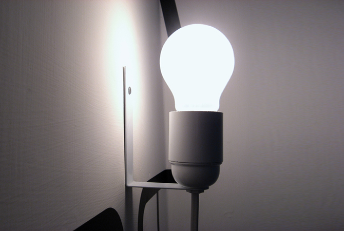Лампы – наклейки «Sticker Lamps» от дизайнера Алисы Росигнол (Alice Rosignol)