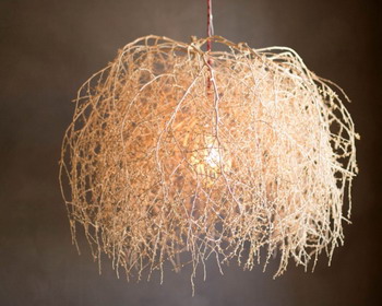 Подвесной светильник «Marfa Tumbleweed Light» из растения «перекати-поле»