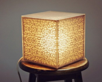 Картонные лампы «Cover Lamp» и «Golden Cube», из выброшенного гофрированного картона от «Green Spirit Creations» (видео)