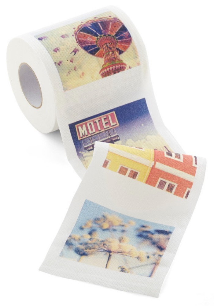 Туалетная бумага «Developing Your Decor» с напечатанными на ней фотографиями